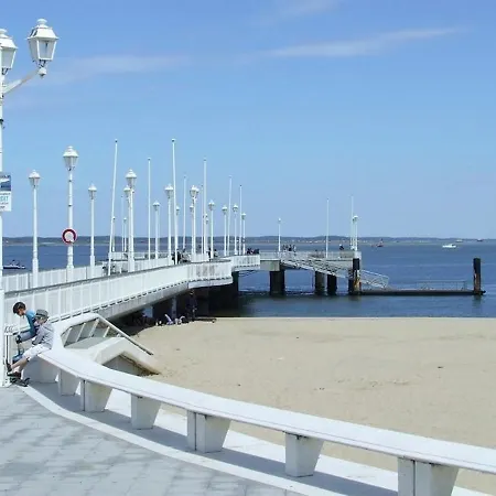 Centre - Proche Commerces, Plage Et Gare - Joli Studio Cabine Refait A Neuf Avec Parking Individuel Securise Apartment Arcachon